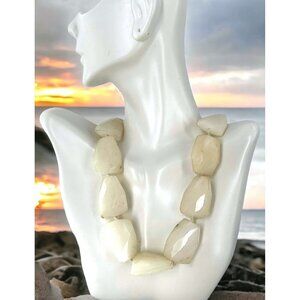 JADED JEWELS Chunky Ivory Faceted Natural Stone Toggle Necklace